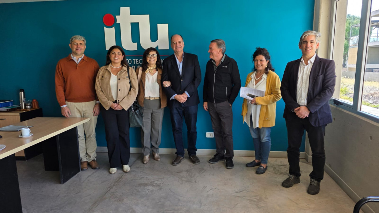 imagen Convenio con el Clúster Turístico Mendoza Este para potenciar las prácticas profesionalizantes