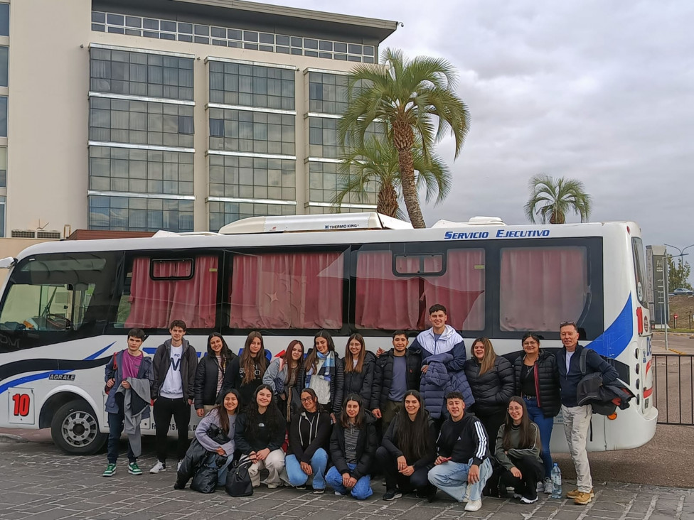 imagen Estudiantes del ITU Gral. Alvear protagonizaron un enriquecedor viaje de estudios por empresas líderes de Mendoza