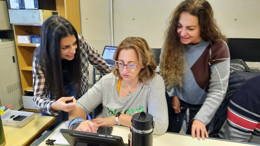imagen Docentes incorporan inteligencia artificial y recursos Moodle para enriquecer sus propuestas de enseñanza