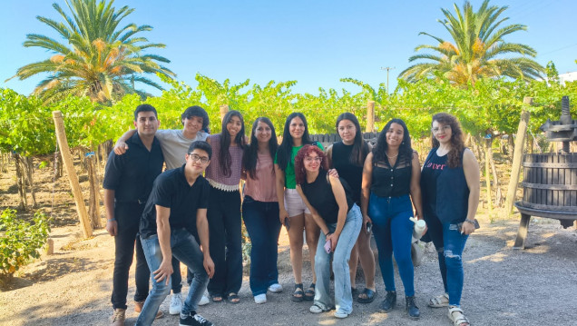 imagen Estudiantes de la sede Rivadavia de ITU maridaron teoría y práctica en Bodega La Rural