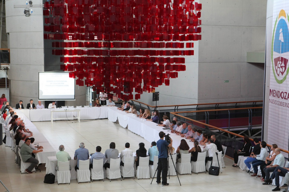 imagen El ITU estuvo presente en el lanzamiento del Consejo Provincial de Educación, Trabajo y Producción