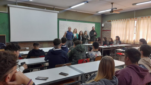 imagen Estudiantes del nivel secundario visitaron la sede del ITU en San Rafael