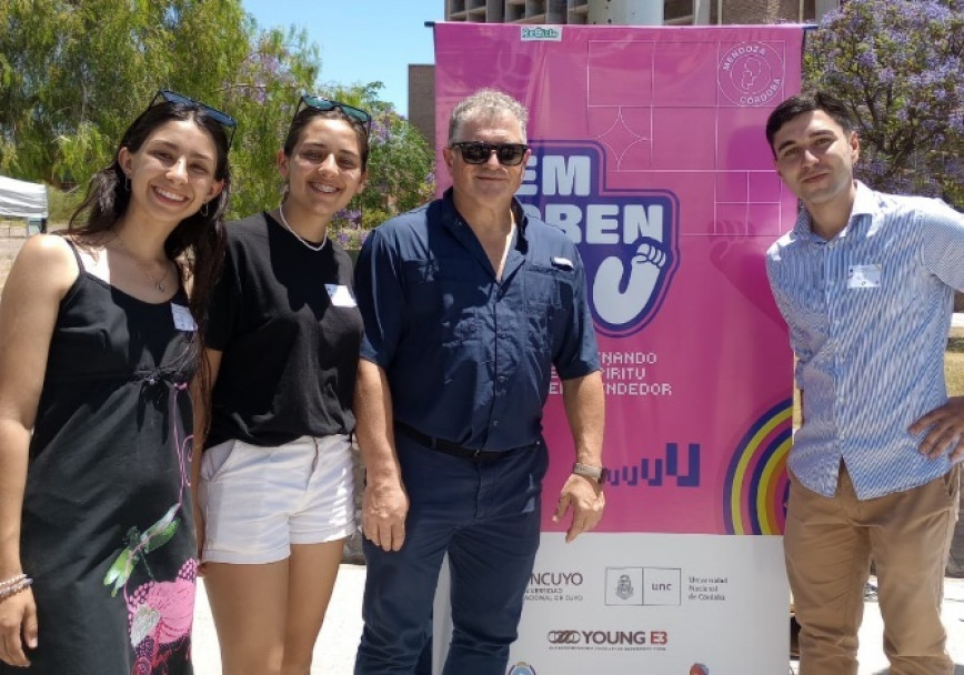 imagen Estudiantes del ITU en la final y semifinal del Emprende U 2024