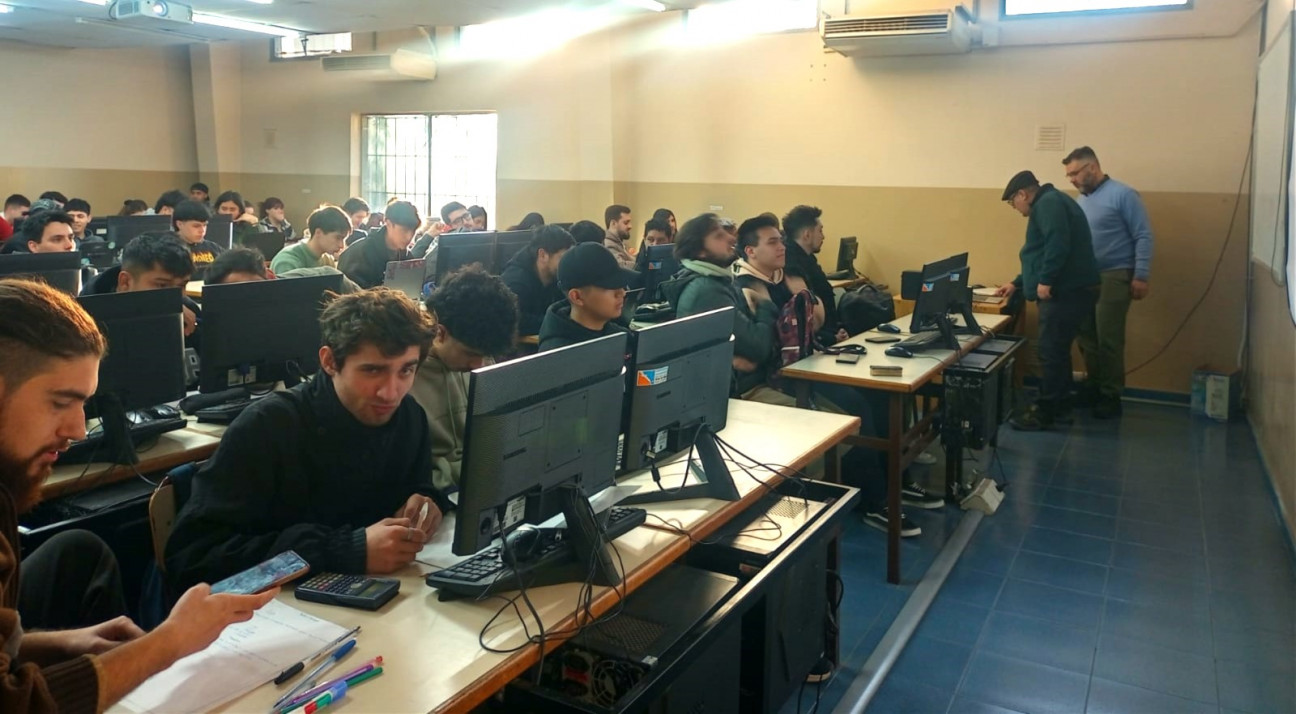 imagen Jornada sobre LoRa para estudiantes de Redes de Datos y Telecomunicaciones 