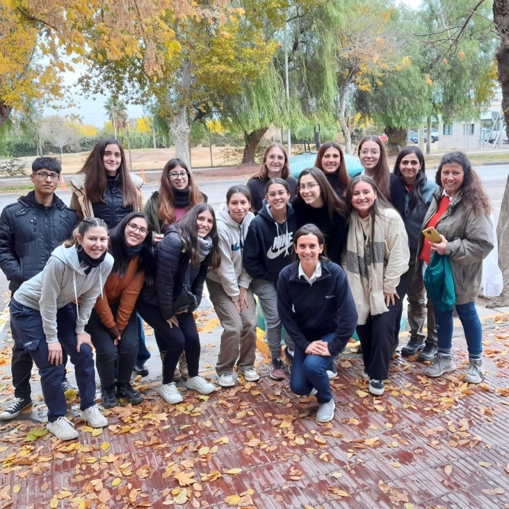 imagen Estudiantes de Gestión de Empresas se capacitaron en la empresa Verallia