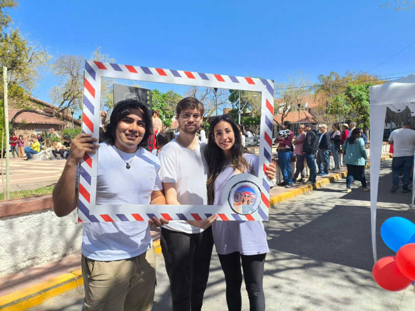 imagen Fieles a nuestras raíces, estudiantes participaron de la tradicional semana Viví Francia 2024