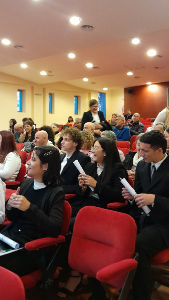 imagen Más de 60 profesionales en Gestión de Empresas renuevan el sector socio productivo del sur mendocino