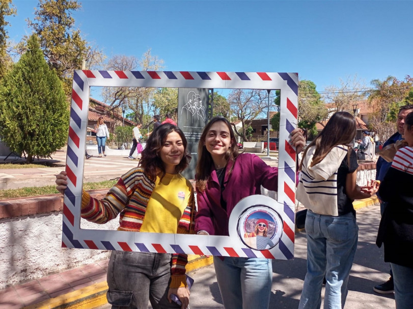 imagen Fieles a nuestras raíces, estudiantes participaron de la tradicional semana Viví Francia 2024