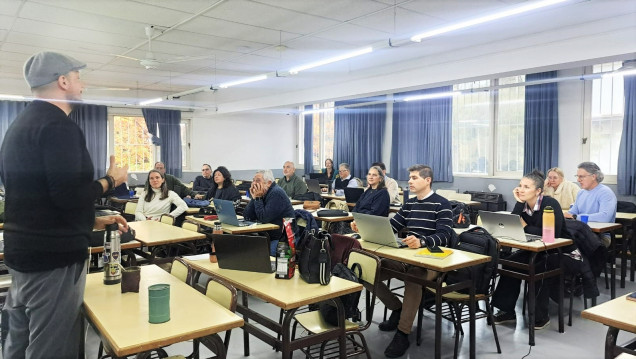 imagen Docentes incorporan inteligencia artificial y recursos Moodle para enriquecer sus propuestas de enseñanza