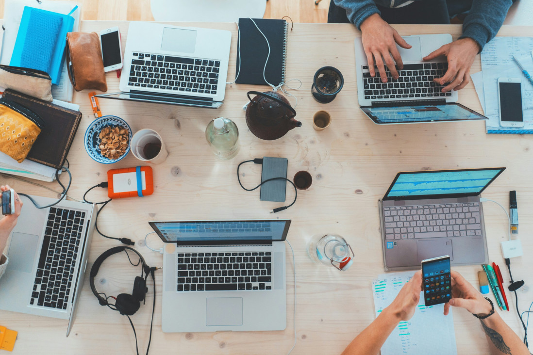 imagen Estás a un clic de tu futuro emprendimiento y del curso que puede cambiar tu vida
