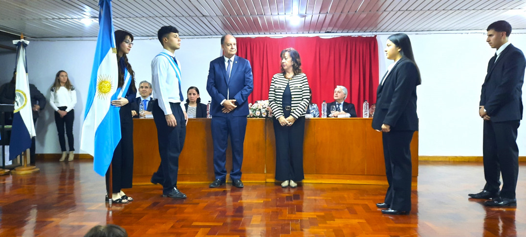 imagen Egresaron 94 nuevos profesionales para el sector socio productivo 