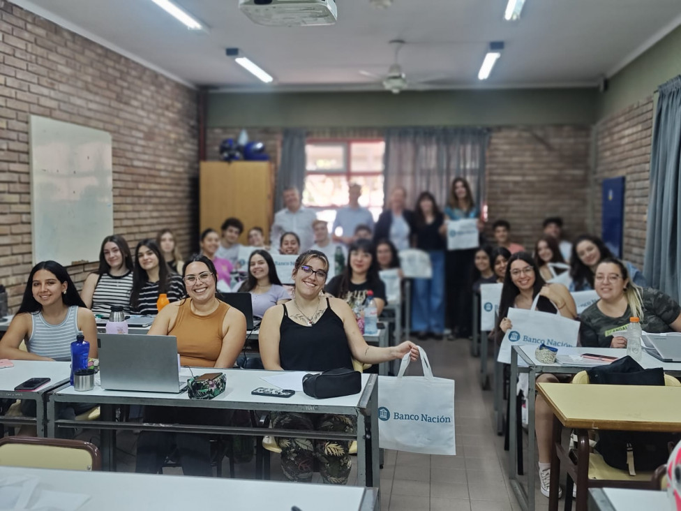 imagen Alfabetización Financiera: personal del Banco Nación ofreció un taller clave para nuestros estudiantes