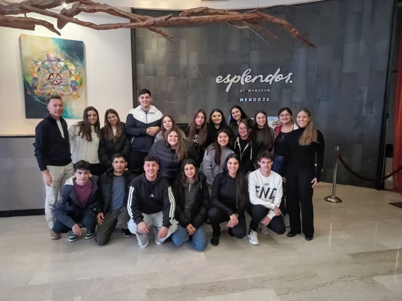 imagen Estudiantes del ITU Gral. Alvear protagonizaron un enriquecedor viaje de estudios por empresas líderes de Mendoza