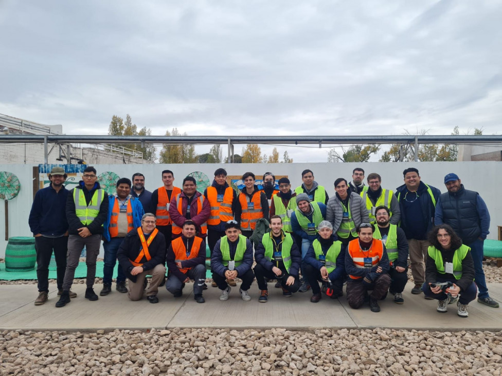 imagen La visita técnico educativa que realizaron estudiantes de Mantenimiento y Producción Industrial 