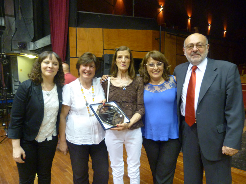 imagen Candela Martínez, Teresa del Río, Adriana Gava, Patricia Farías, Daniel Akel