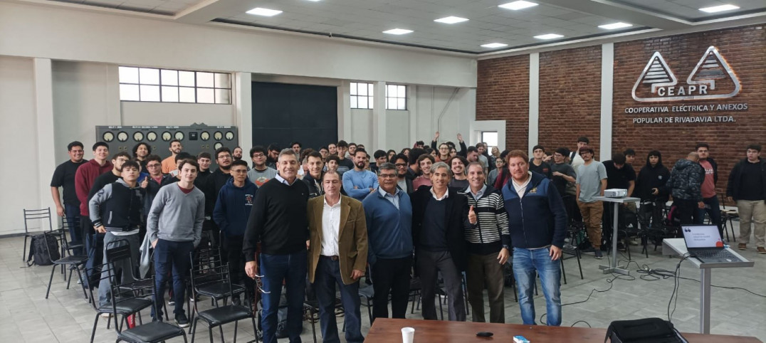 imagen Agradecimiento especial al personal de la firma, a estudiantes por su participación y a los docentes y directivos a cargo. 