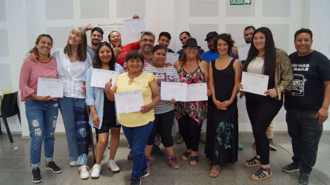 imagen Con alegría y motivación, finalizó el curso de electricidad industrial en el Distrito 33