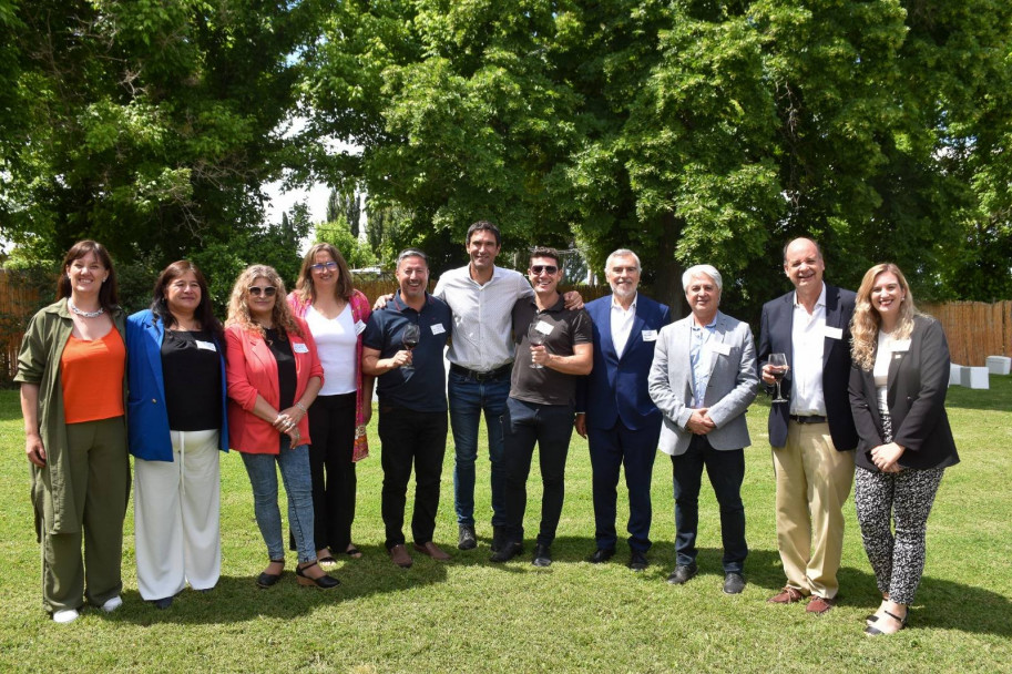 imagen El ITU UNCUYO presente en el Encuentro de Alianzas para el Futuro de Tunuyán