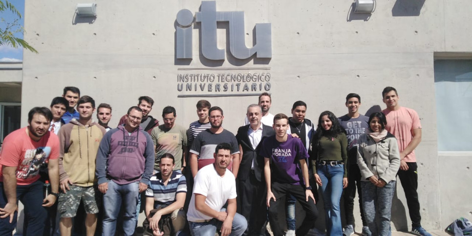 imagen Estudiantes del ITU se capacitaron en "Energía y Sustentabilidad"