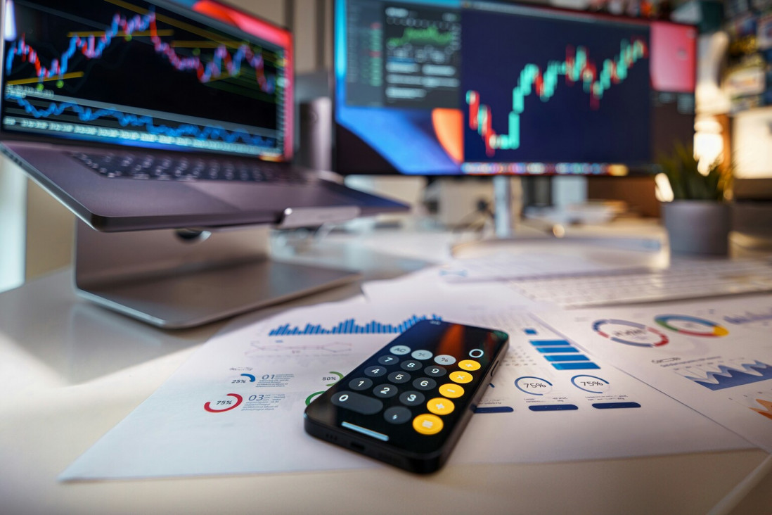 imagen Economía & Finanzas: abril promedió con las siguientes noticias 