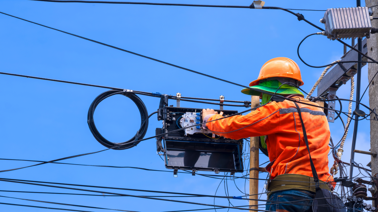 imagen Instalación de Fibra Óptica: capacitate en un rubro muy requerido por el mercado 