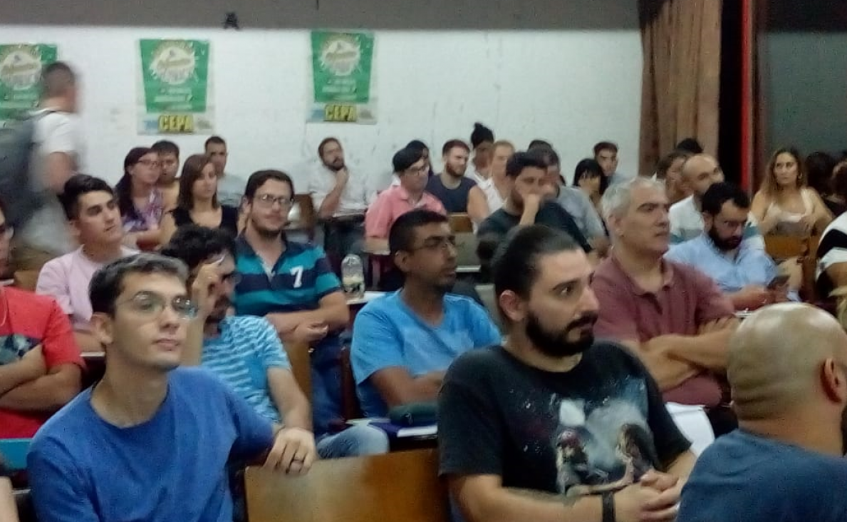 imagen Se brindó una charla sobre ODS en la carrera de Gestión de Empresas