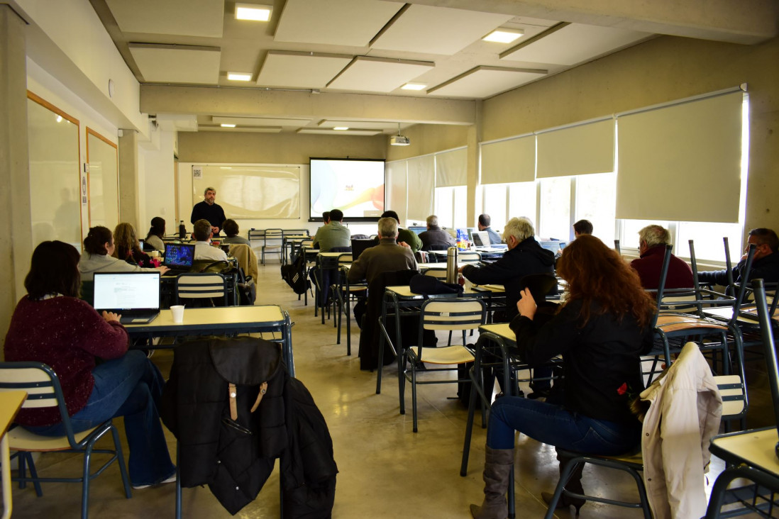 imagen Atención: escuela técnica de Maipú busca docentes para distintos cargos vacantes