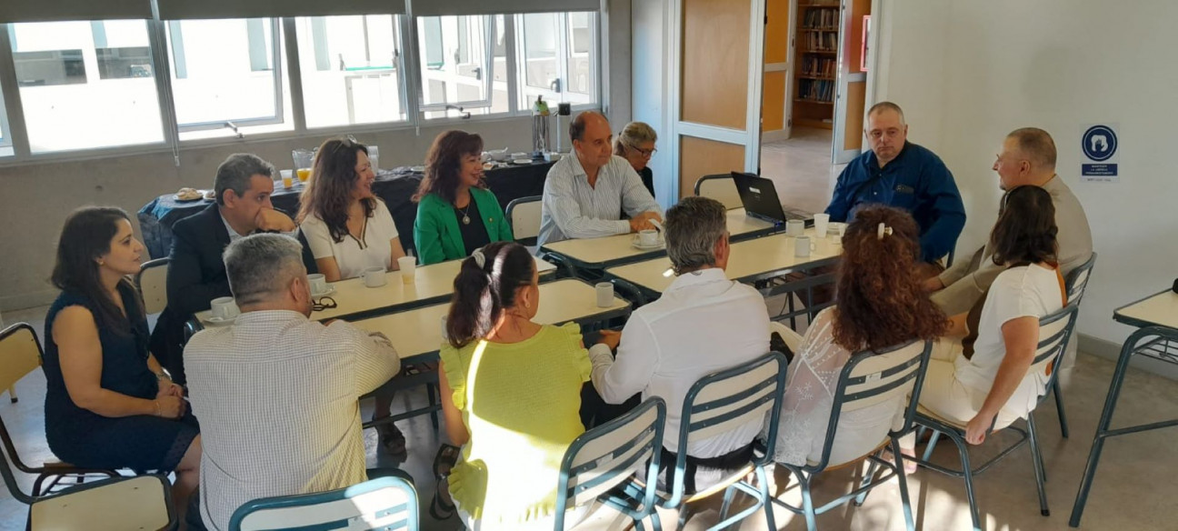 imagen El reencuentro con referentes de los Institutos Tecnológicos Franceses 