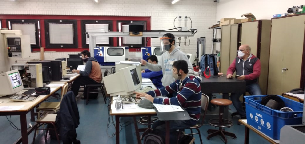 imagen Reiniciaron las clases en los laboratorios