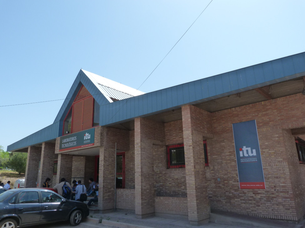 imagen El ITU inaugura un Laboratorio de Ensayos de Equipos Electrónicos y Comunicaciones