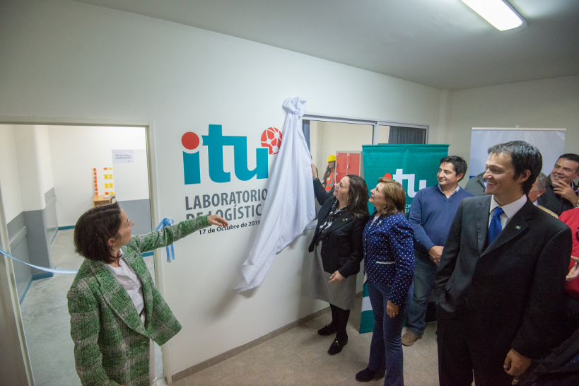 imagen Se inauguró el Laboratorio de Logística en Sede Luján