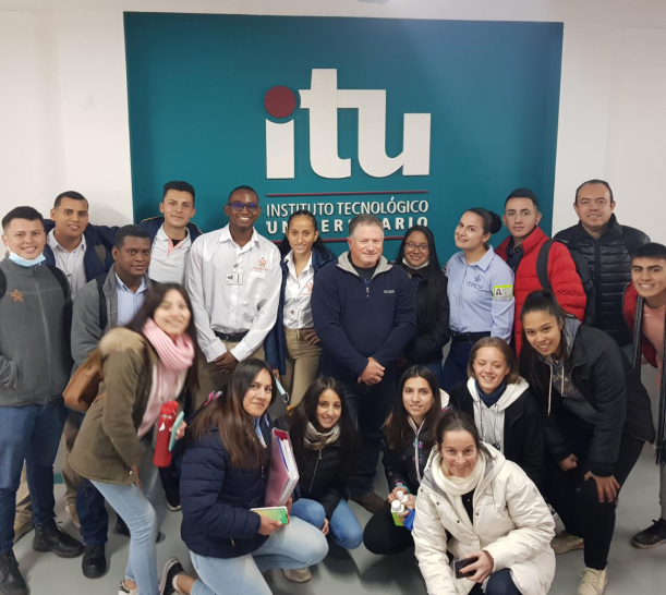 imagen El ITU recibe a una comitiva del SENA de Colombia